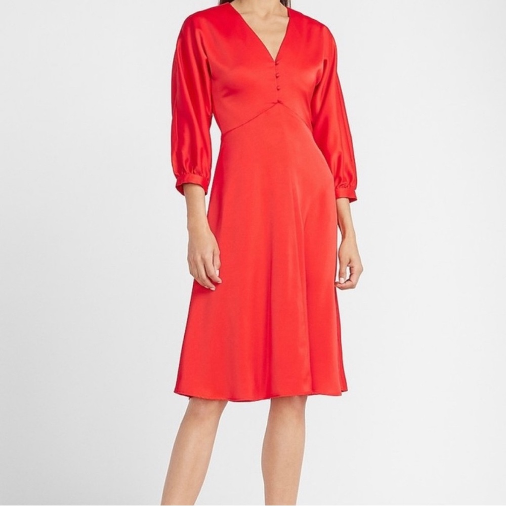 Elegant Red V-Neck Midi Dress